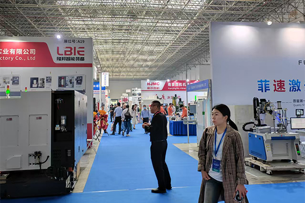 展會(huì)現(xiàn)場(chǎng)