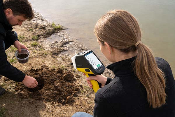 伊瓦特便攜式光譜儀土壤檢測(cè)